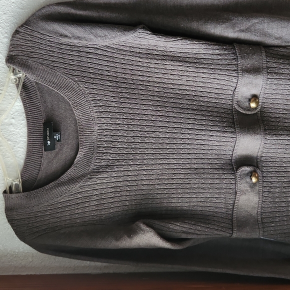 Grey sweater dress. - Picture 2 of 4